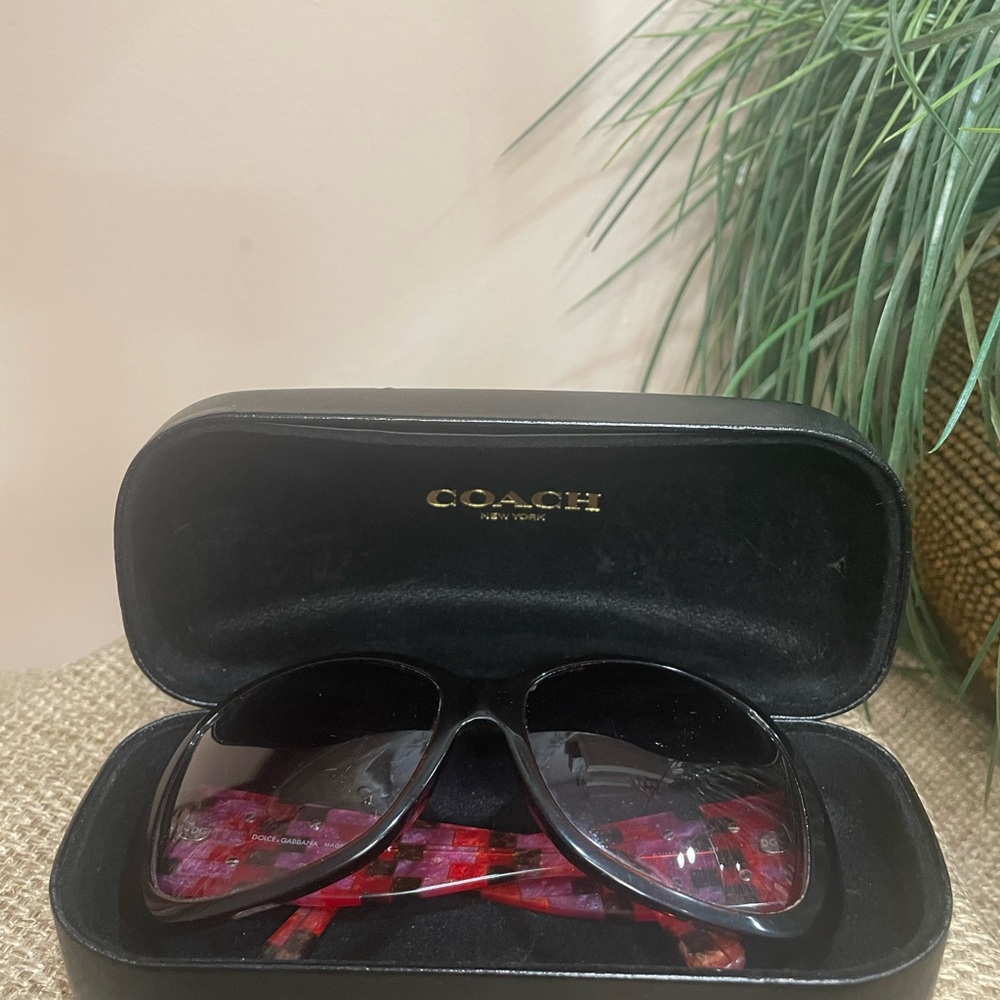 Dolce and Gabbana Sunglasses - Picture 5 of 6
